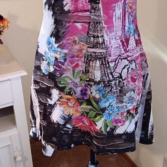 Fantasia Tunic Top - Picture 3 of 10